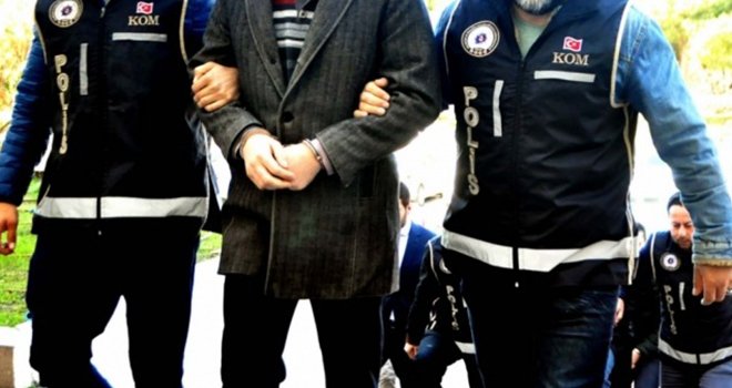 FETÖ operasyonunda 4 tutuklama ...