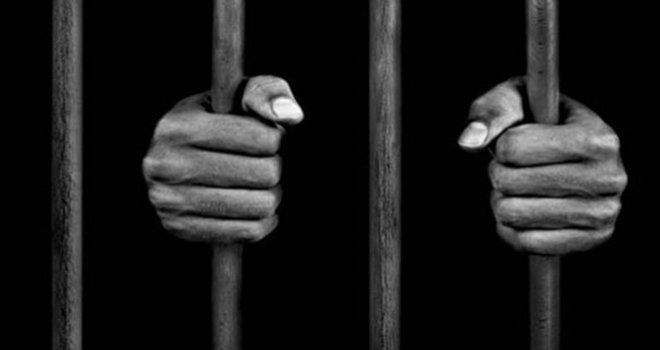 FETÖ sanığı eski savcıya 7,5 yıl hapis cezası