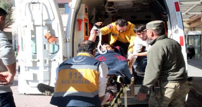 Fırat Kalkanı'nda 1 asker daha yaralandı