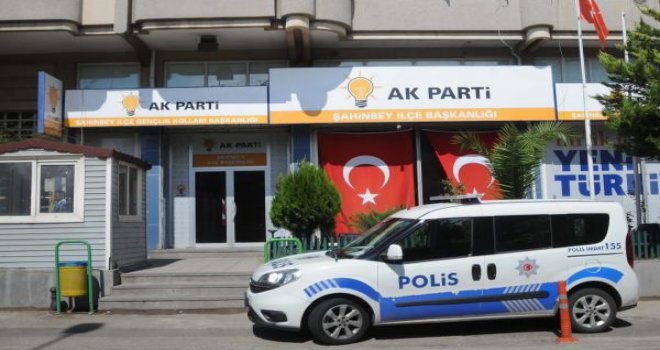 Flaş. Flaş.. AK Parti Gaziantep İl Başkanlığı boşaltıldı