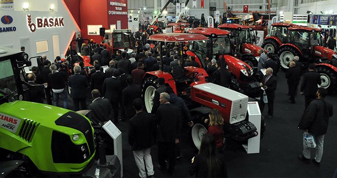 GAPTARIM fuarı biçerdöver çiftçilerin ilgisini çekti