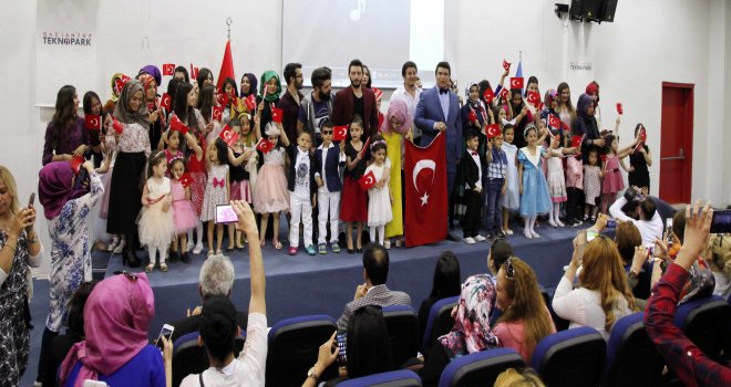 GAÜN öğrencileri dikti minikler tanıttı