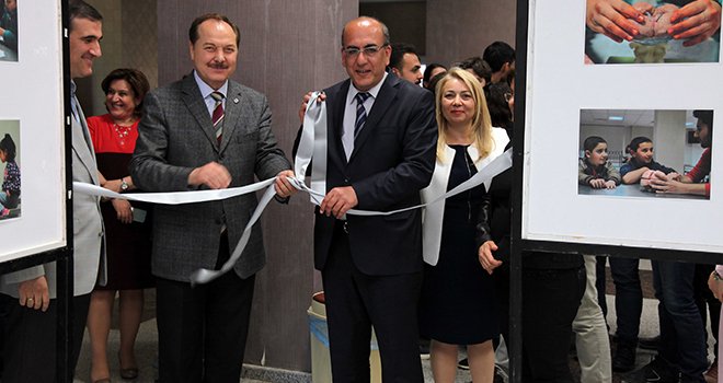 GAÜN öğrencilerinden çocuklara bayram hediyesi