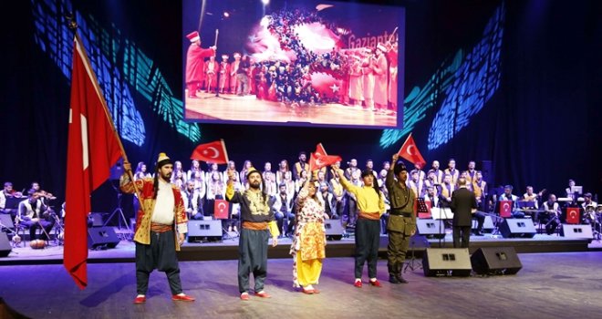 GAÜN’de muhteşem kurtuluş gecesi