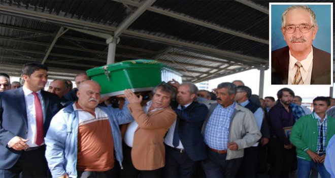 GAZETECİ ERDAL ÇELİK BABASINI TOPRAĞA VERDİ