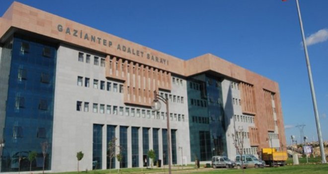 Gaziantep'te 19 adliye personeli FETÖ'den gözaltında