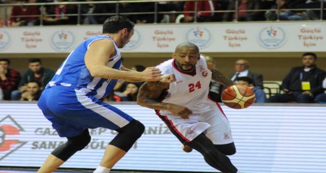 Gaziantep Basketbol-Demir İnşaat Büyükçekmece: 78-67