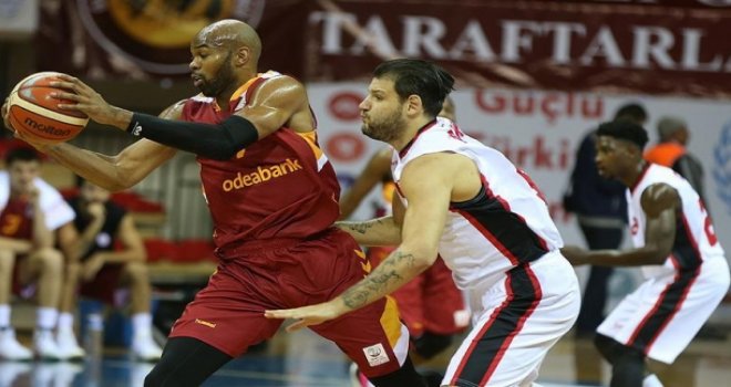 Gaziantep Basketbol finalde