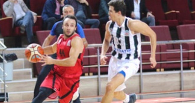 Gaziantep Basketbol Sakarya engeline takıldı 75-67