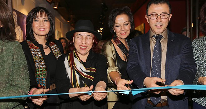 Gaziantep Kadın Sanatçılar Çalıştayı sergi açıldı