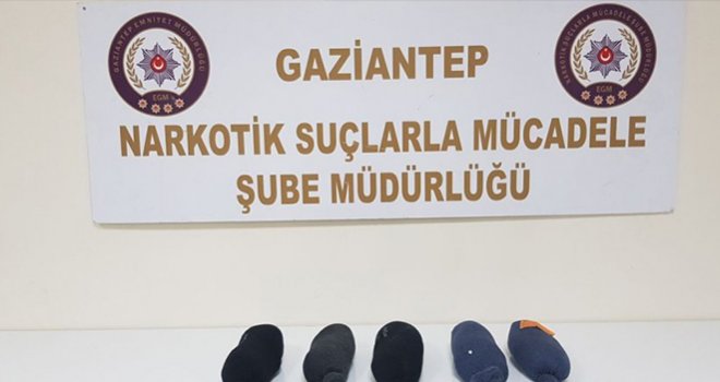 Gaziantep Narkotik Şubeden başarılı uyuşturucu operasyonu! çorap içersinde...
