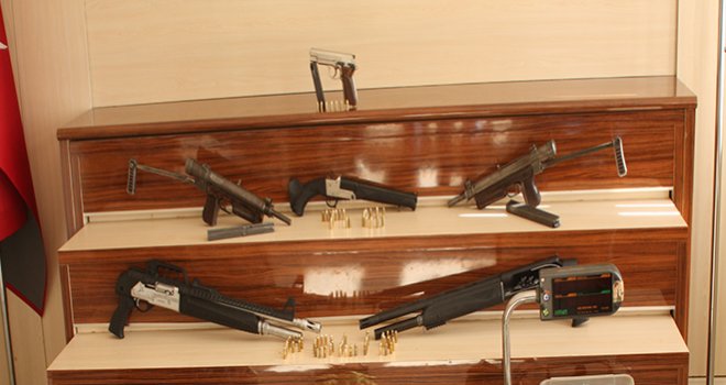 Gaziantep polisinden Kalaşnikof operasyonu