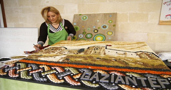 Antepfıstığı Kabuklarından Mozaik Yaptı