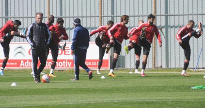 Gaziantepspor'da Mersin İdmanyurdu maçı hazırlıkları sürüyor