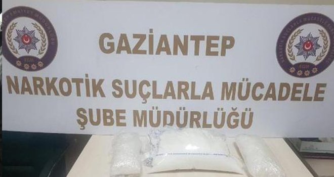 Gaziantep'te 2.5 kilo sentetik uyuşturucuya 3 gözaltı