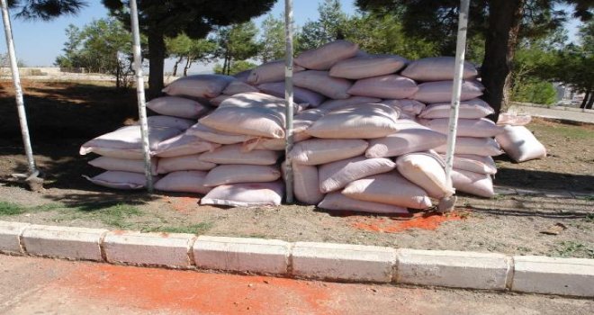 Gaziantep'te 3 ton sahte pul biberi yakalandı