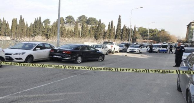 Gaziantep'te AK Partili meclis üyesi kurşun yağdırdı...