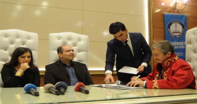 Gaziantep'te görme engelli çift nikah kıydı