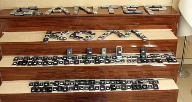 Gaziantep'te kaçak sigara ve telefona 22 gözaltı