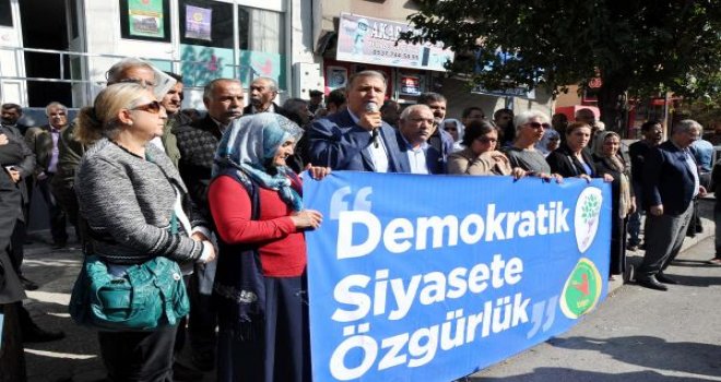 Gaziantep'te, Kışanak ve Anlı'nın gözaltına alınmasına tepkiler sürüyor