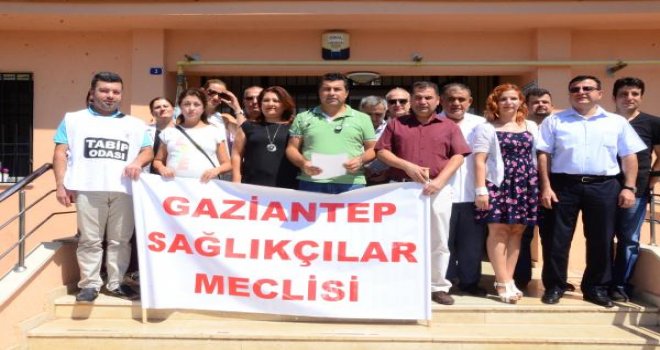 Gaziantep'te sağlık çalışanlarından bıçaklı saldırı protestosu