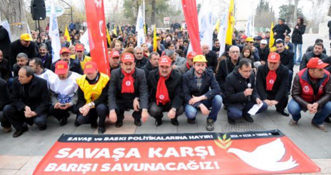 Gaziantep'te Sendikalardan İş Bırakma Eylemi