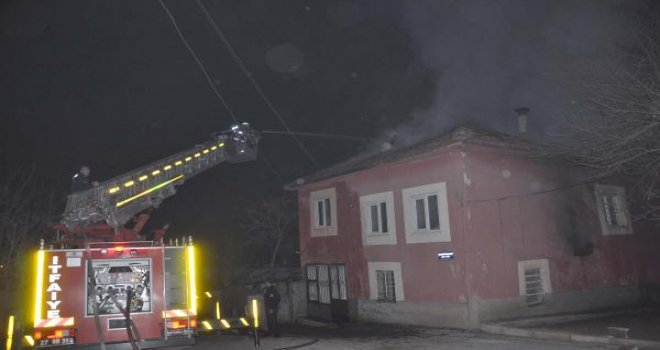 Gaziantep'te Suriyeliler'in Kaldığı Evde Yangın Çıktı
