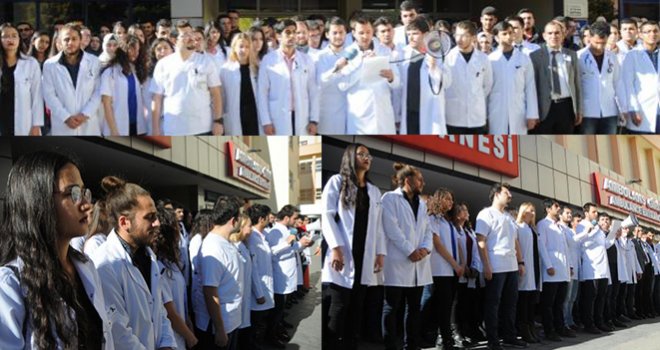 Gaziantep’te Tıp Öğrencilerinden Doktor Cinayeti Protestosu