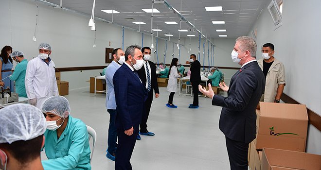 Gaziantep’te üretim Covid-19 tedbirleri ile hız kesmeden devam ediyor