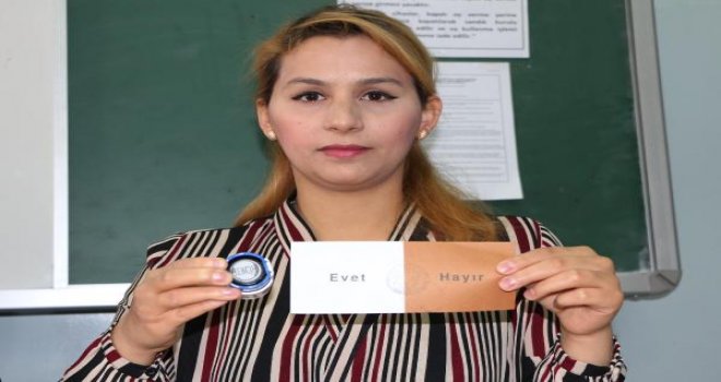 Gaziantep'te vatandaşlar sandık başında