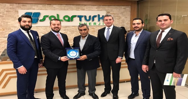 Geleceğin girişimcileri iş dünyasıyla buluştu