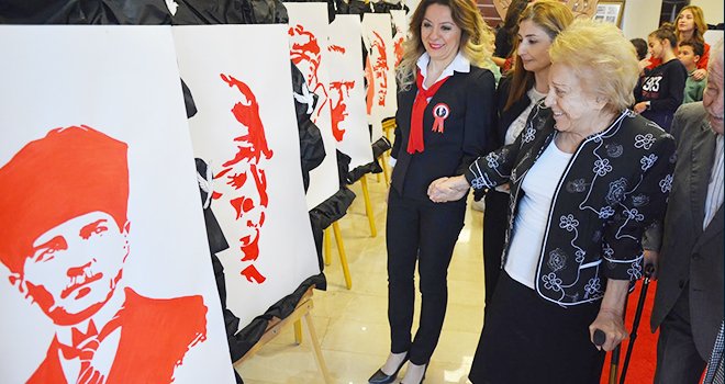 GKV’de Atatürk ve Cumhuriyet konulu resim sergisi