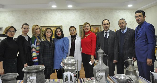 GKV’de “Zamanın esir olduğu şehir” sergisi büyülüyor