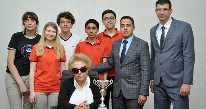 GKV’li şampiyonlar Nüket Ersoy’la buluştu