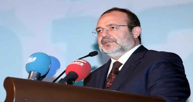 Görmez, GAÜN'de İzzetbegoviç’i anma programına katıldı