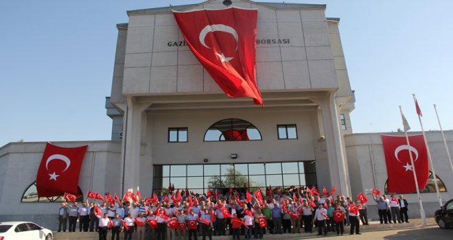 GTB ÜYELERİ MİLLİ İRADE İÇİN TEK YÜREK OLDU
