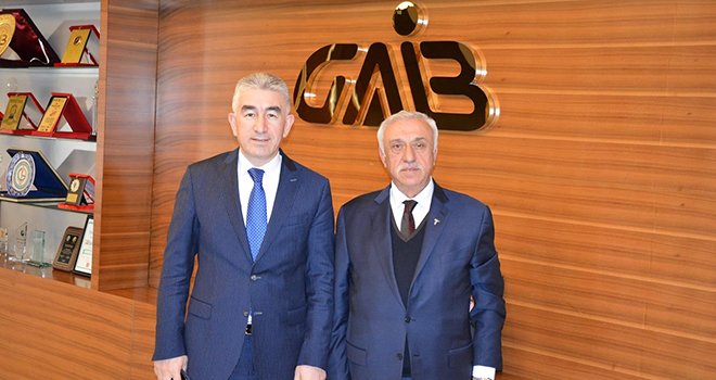 Güçlü ve büyük Türkiye için kenetlenmek zorundayız