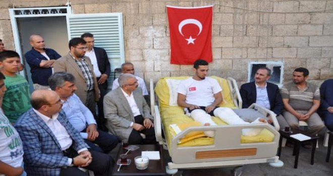 Gül: FETÖ'cü teröristlerin İslamla alakası yok