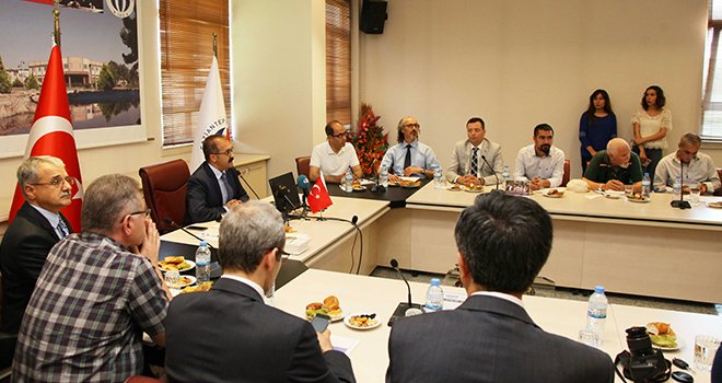 Üniversitenin ileriye taşınması için herşey yapılacak