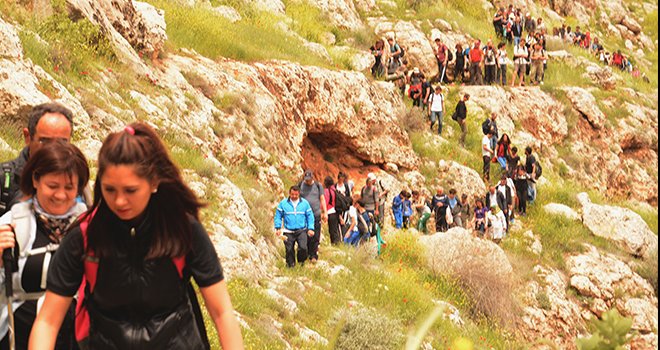 Habeş Kanyonu’na doğa yürüyüşü