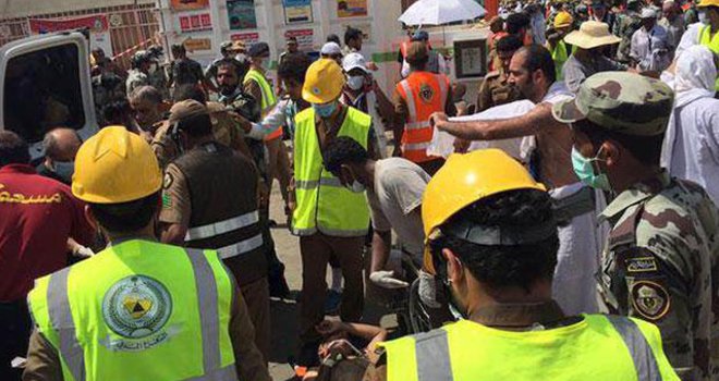 HAC'DA İZDİHAM FACİASI YÜZLERCE ÖLÜ VAR!