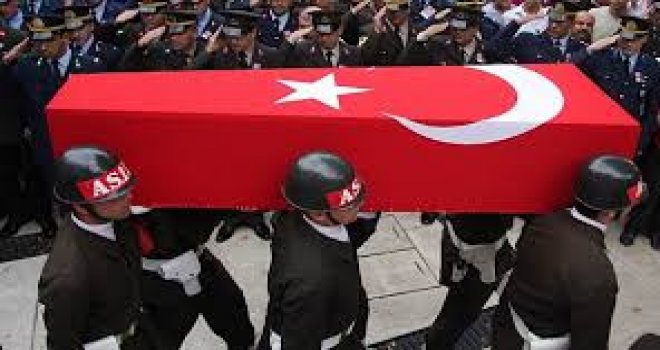Hakkari'de PKK'dan bombalı tuzak: 1 şehit, 3 yaralı