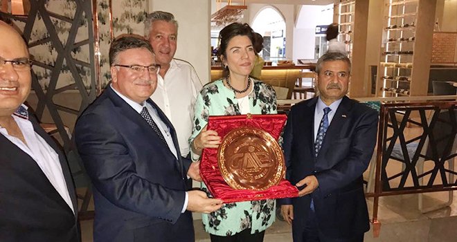 Halıcılar Afrika’yı mercek altına aldı