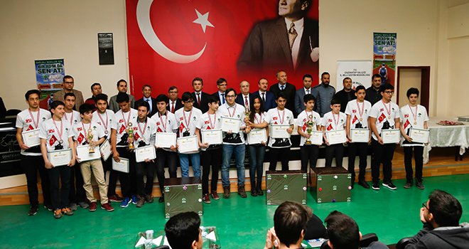 Hamleler yarıştı okullar kazandı