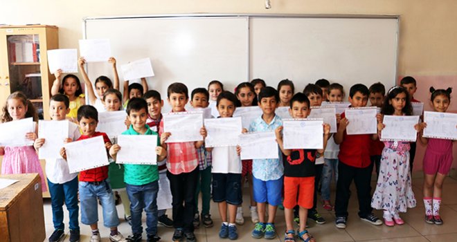 Hasan Katıkçı İlkokulu Öğrencileri Karnelerini Aldı