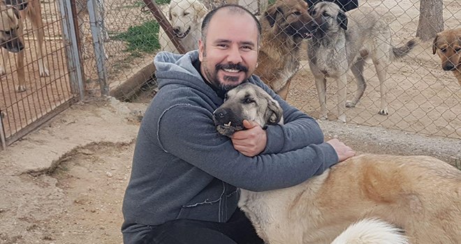 Hayvanlara karşı acımasız olan iyi bir insan olamaz