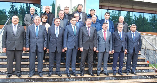 Hıdıroğlu; "İhtisas küçük sanayi siteleri kurulmalı