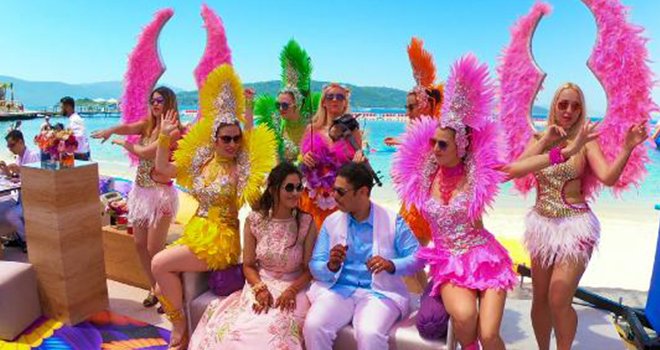 Hintlilerin milyon dolarlık düğünleri