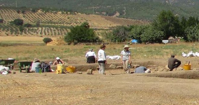 HİTİT DÖNEMİNE AİT 5 BİN YILLIK TARİHİ ESER