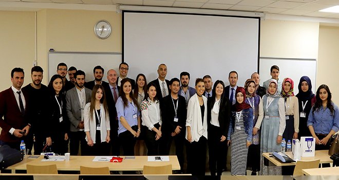 Hkü öğrencilerinin kariyer planlarına destek oluyor